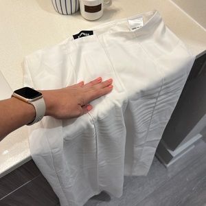 Size 0 high rise  wide leg mid length white trouser from express